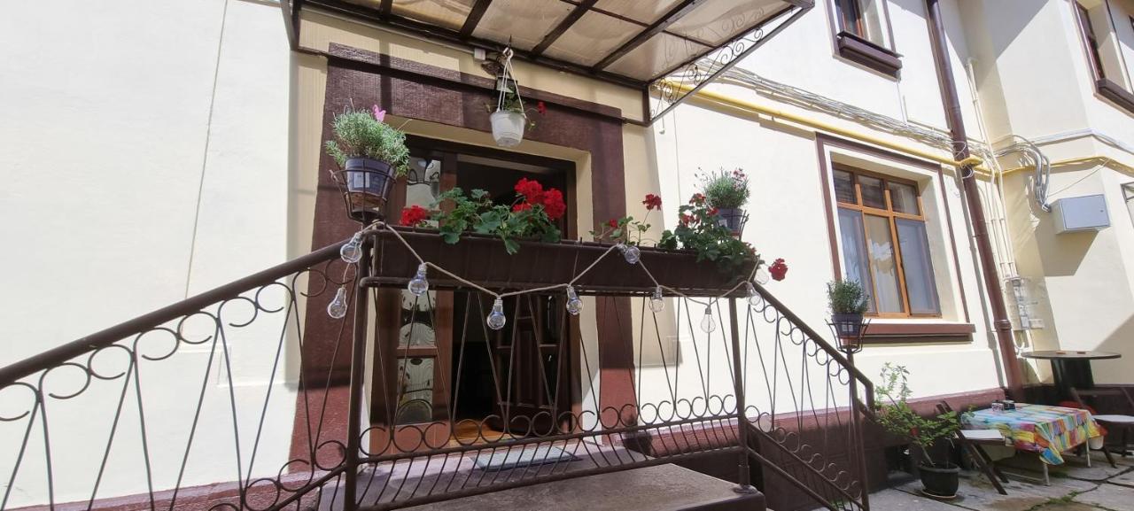 Happy Mood Apartment 5 Braşov Buitenkant foto