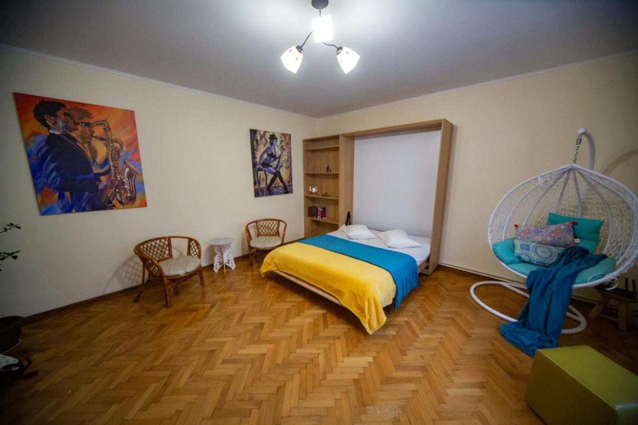Happy Mood Apartment 5 Braşov Buitenkant foto