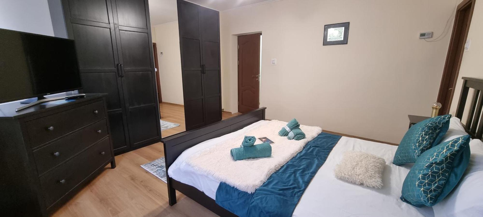Happy Mood Apartment 5 Braşov Buitenkant foto